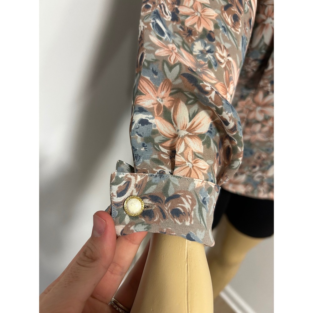 Talbots Vintage Floral Pleated Blouse COTTAGECORE Pearl Button Long Sleeve Top L - Picture 3 of 7